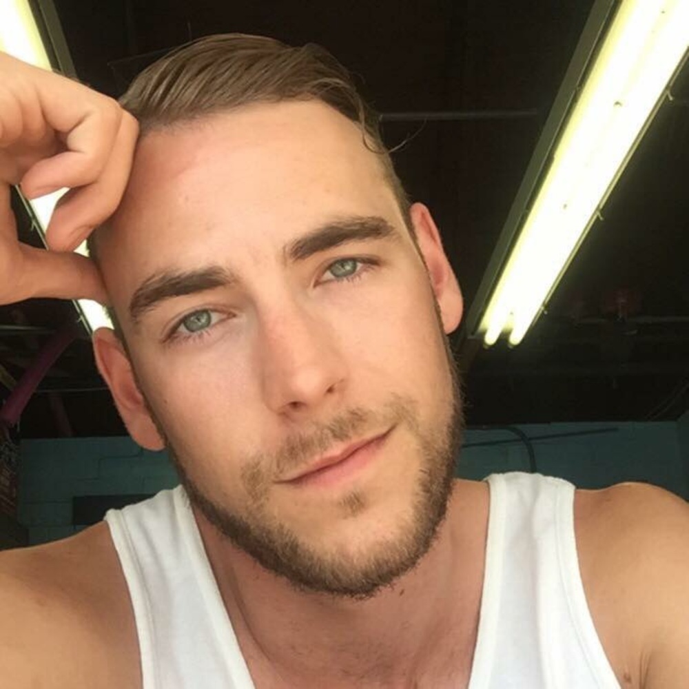 Meet your Posher, Alec